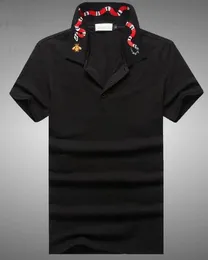 Snake Collar Print Män Pikétröja Italien Mode Andas Sommar Polo Business Casual Polos Kortärmad Andningsskyddad Classic Cotton Clothes