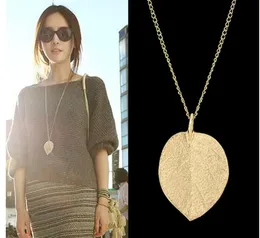 Latest Design Necklace Jewelry Cheap Costume Jewelry Gold Color Alloy Leaf Design Pendant Necklace Fashion Jewelry For Women