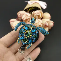 50st/Lot Nyckelringar 55 mm Animal Turtle Tortoise Badge Holder Blue Rhinestone Crystal Nurse ID Drivning Rulle för sjuksköterska personalstudent