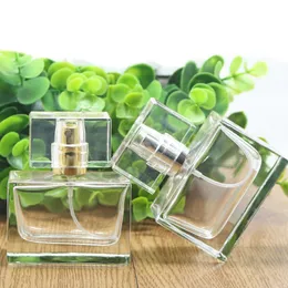 30mlの実用的な香水びんのガラスの詰め替え可能な香りのびんの空の包装ケース金属のスプレー自動化器化粧道具ZA1616