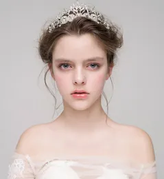 Czarowne Akcesoria Discion Sliver Crystal Wedding Crown High Quality Japonia i Korea Południowa Korony Sztuki dla Bridal