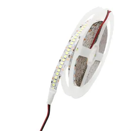 Hög Bright LED-remsljus SMD 2835 5M 1200LED flexibel LED-bandsträng DC12V 24V Icke-vattentät LED-stånglamplampa inomhushem