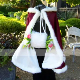 結婚式のマントケープ見事な暖かい結婚式のマントは、フェイクファートリムアンクル長ジャケットでフード付き冬の長いラップフォールにぴったりです