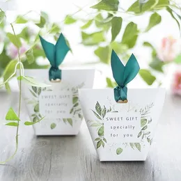 Unikt European Paper Favorithållare Forest Series Candy Boxes för bröllopsfest Gästerna GRATIS Frakt 50PCS Lot grossist