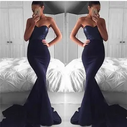 Tanie Seksowne Marynarki Navy Blue Mermaid Long Prom Dress Backless Satin Cekinowy Sweep Pociąg Formalna Wieczorowa Party Suknia Custom Made Plus Size