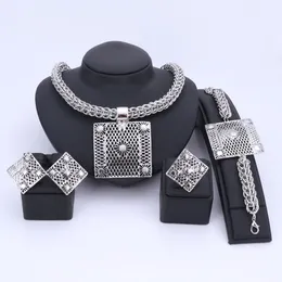T GG Necklace OUHE Luxury Big Dubai Gold Color Jewelry Sets Fashion Nigerian Wedding African Beads Costume Necklace Bangle Earring Ring