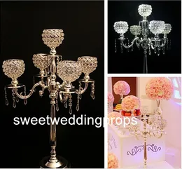 senza fiori inclusi) NUOVO prodotto caldo di moda appeso candelabro centrotavola per matrimoni con un supporto per fiori sul tavolo realizzato in Cina