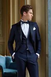Brudgum Smoking Groomsmen Enknapps Blå Best Man Suit Peak Lapel Bröllopsdräkter Män Custom Made (jacka+byxor+väst+slips) J93