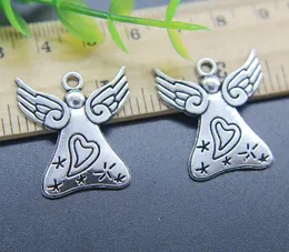 Hurtownie 30 sztuk Angel Wing Heart Alloy Charms Wisiorek Retro Biżuteria Dokonywanie DIY Brelok Antyczny Srebrny Wisiorek Dla Bransoletka Kolczyki 27 * 24mm
