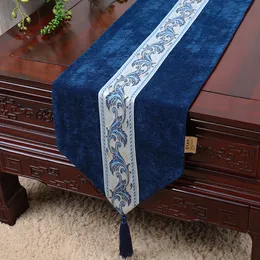 Latest Long Patchwork Lace Velvet Table Runner Chinese Table Cloths Placemat Rectangular Decorative High End Dining Table Mat 200 x 33 cm