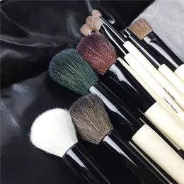 Brushes de 18 pincéis de maquiagem completos definidos com bolsa - Qualidade de maçaneta de madeira Kit de escova de beleza Ferramenta de liquidificador de cosméticos