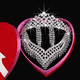 Hela Sale2017 Nya Mode Bridal Smycken Satser Underbara Kristall Halsband Örhängen Kronor För Brides Party Prom Bröllop Tillbehör HG-S009g