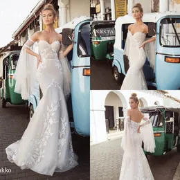 2019 sjöjungfru bröllopsklänningar Sweetheart Lace Appliques Avtagbara ärmar Sweep Train Country Beach Wedding Dress Plus Size Robes de Mariée