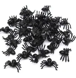 Användbar 50st 2 * 1.4cm Plast Svart Spider Halloween Dekoration Festival Supplies Rolig Prank Leksaker Dekoration Realistisk Prop