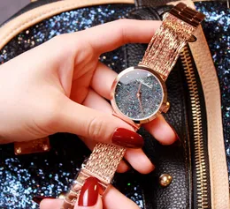 2021新しい女性ラインストーン時計レディードレス女性腕時計ダイヤモンドブランド高級ブレスレット腕時計クォーツ時計クリスタル+ギフトボックス