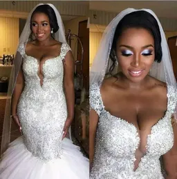 Plus Size Syrenki Suknie Ślubne Bez Rękawów Luksusowe Bling Zroszony Cekiny Vestido de Novia Kraj Trąbka Bridal Dress Losted Tulle Koronki