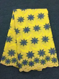 5 Jardas / pc Top venda tecido de algodão africano amarelo com flor azul suíço voile rendas bordado para roupas BC14-6