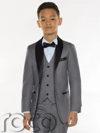 2018 New Design Grey Boys Tuxedo Cheap Three Pieces Boys Dinner Suits Boys Formal Suits Tuxedo for Kids TuxedoJacket pant vest ti334i