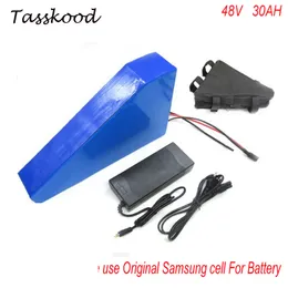 Triangelstil Elektrisk cykelbatteri 48V 30Ah EBIKE BATTERY 48V 2000W BMS CONTROL EBIKE KIT MED BMS Laddare för Samsung Cell