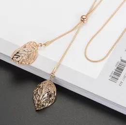 Snöflinga Lång Hängsmycke Necklace Zircon Sweater Chain Fashion Fine Metal Chain Crystal Rhinestone Flower Pendant Halsband