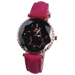 新しい卸売高級女性のクォーツ時計パターン性格腕時計ファッションレディレザーダイヤモンドダイヤル星座腕時計