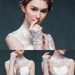 Lace Rhinestone Bridal Gloves Short Wrist Length Sequins Fingerless Wedding Accessories With Free Shipping