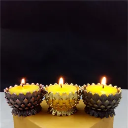 Lotus Flower Metal Candle Holder Feng Shui Heminredning Small Tealight Candle Stand Holder Buddhism Candlesticks ZA6885