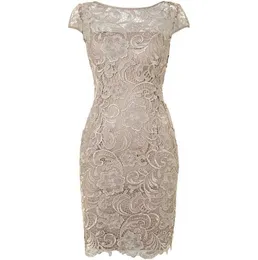 Hot Selling Scoop Cap Sleeves Lace Light Champagne Mor till brudens klänningar Mor till brudgummen Klänningar i lager