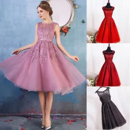 2018 Cheap New Crew Neck Lace A Line Knee Length Homecoming Dresses Lace Applique Beaded Short Cocktail Party Dresses Evening Gowns CPS298