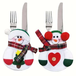 Hot Selling Christmas Table Dekoration Xmas Inredning Lovely Snowman Kitchen Bordare Hållare Pocket Dinner Bestick Bag Party Bestick Set