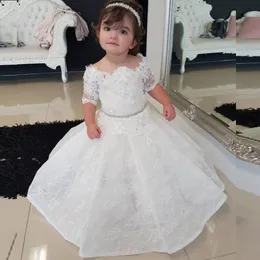 2019 Princess Lace Flower Girl Dresses Sheer Bateau Neck Short Sleeves Floral Appliques Kids Formal Gowns for Wedding Party Crystal Belt