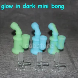 Öl-Dab-Rigs, im Dunkeln leuchtende Bong-Rauchpfeife, 3 mm dick, leuchtende Mini-Wasserpfeifen, 7,6 cm hoch, Bubbler-Bong, 14-mm-Verbindung