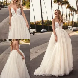 Berta Muse by Beach Платья трапециевидной формы из тюля с открытой спиной и кружевными аппликациями Свадебные платья Сексуальное свадебное платье спагетти с V-образным вырезом в стиле бохо и аппликацией