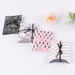 Słodkie Papier Kraft Pudełko Pudełko Poduszki Kształt Wedding Party Favor Favor Prezent Cukierki Pudełka Prezent Paper Strip Box Torby