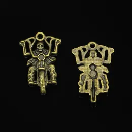 16PCS Stop cynkowy Uromów Antique Bronze Splated Death Knight Motorcycle Charms do biżuterii Robienie ręcznie robotników 44*28 mm