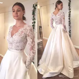 2019 Elfenbein Spitze Brautkleider V-Ausschnitt Langarm Satin Sweep Zug Einfaches Strandhochzeitskleid Illusion Plus Size Brautkleider Boho