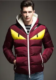 A mais recente jaqueta masculina de inverno de algodão com capuz de ovelha jaqueta quente fashion street sportswear casual wear casaco de olhos dourados