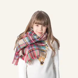 新しい子供の格子縞のスカーフ赤ちゃんの縞模様のタッセルスカーフキッズタータンスカーフラップ秋冬の赤ちゃんスカーフショールファッションの暖かいネッカーチ