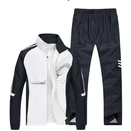 2018 Męskie Zestaw Wiosny Jesień Mężczyźni Odzież 2 Sztuka Zestaw Sporting Track Garnitur Kurtka + Spodnie Sweatsuits Mężczyźni Odzież Dres Ustawia