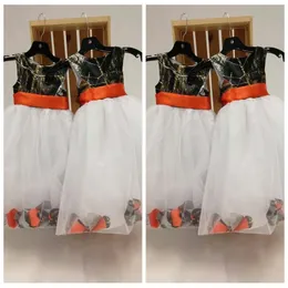 Oネックカモトップチュールスカートスカートフラワーガールドレス安いセールペタル装飾されたバースデーパーティーガウンカモフラージサテンリアルツリーフォーマルキッズウェア