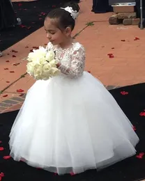 Witte bloem meisjes jurken 2018 lange mouw kant applique ronde hals vloer lengte eerste communie jurk meisje jurk voor bruidsjurken