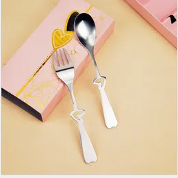 Hot Sälj Rostfritt Stål Därken Satser Europeisk stil Kärlek Hjärta Kreativ Bröllop Giveaway Portable Fork Spoon Set Party Favor 100pcs