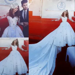 Wspaniała Kaplica Pociąg Suknie ślubne Off Ramię Koraliki Koronkowa Aplikacja Długie Rękawy Sukienka Bridal Uroczy A-Line Arai Saudi Suknia ślubna