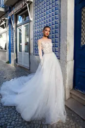 Ärmar Nya Fashion Beach Bohemian Wedding Dresses Tiered Tulle Romantic Bateau Neck Applicants Long Bridal Clows Court Train