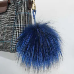 Oryginalne futro Brelok Srebrny Fox Włosy Pompom Urok Biżuteria Kluczowe Łańcuch Bag Charm Puszysty Fur Keyring Charm