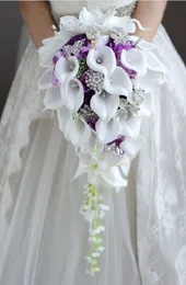2018 High-end Custom White Calla Lily Rose Purple Hydrangea DIY Pearl Crystal Spilla Drop Bouquet da sposa
