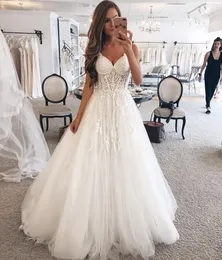 Moda Zroszony Koronki Suknie Ślubne Linia V Neck Appliqued Cekinowe Suknie Ślubne Suknia Sąd Tulle Vestido de Novia z wolnym zasłoną