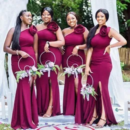 플러스 사이즈 아프리카 인어 신부 들러리 드레스 긴 2021 어깨 하나 꽃 새틴 메이드 명예의 드레스 섹시한 분할 웨딩 게스트 드레스 AL6369