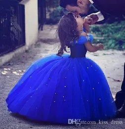 Lång prinsessa Cinderella blomma flicka klänningar off-the-axel golv längd boll klänning blå barn paken klänningar nyaste design anpassade made3463
