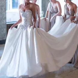 Crystal A Line Dresses Swefed Sweetheart Reckline Ruched Plats Satin Sweep Train Train Made Wedding Vestido de Novia 403 403